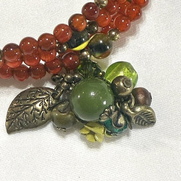 Agate and Glass Bead Memory Wire Bracelet - Picture 5 of 9